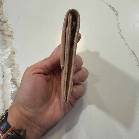 Salvatore Ferragamo Gancini Compact Wallet - Picture 3 of 8